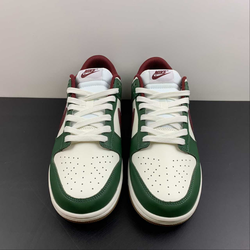 Dunk Low Gorge Green