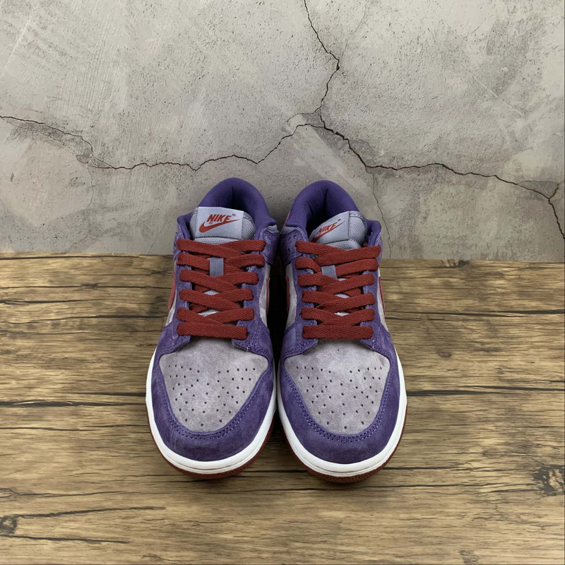 Dunk Low Plum