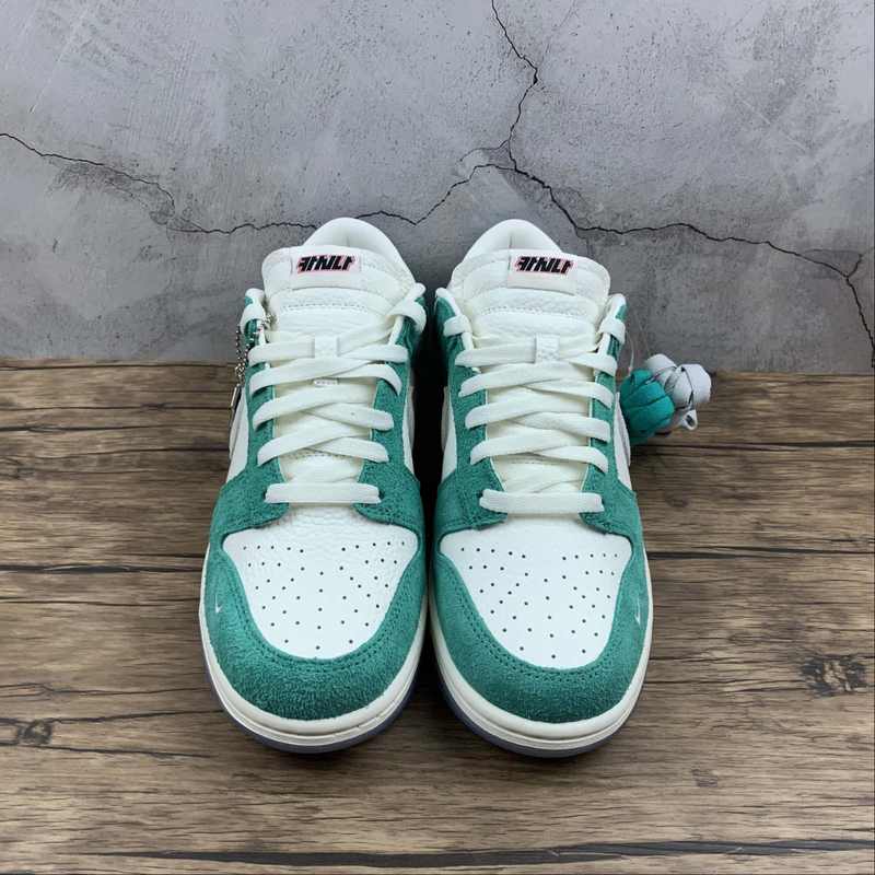 Dunk Low X Kasina Industrial Green