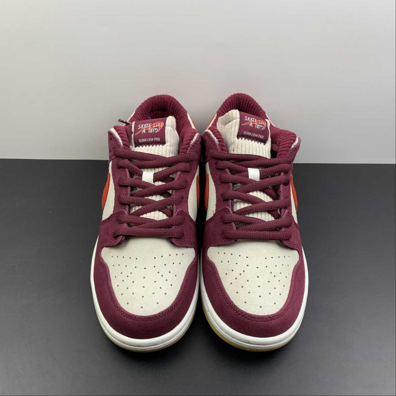 Dunk Low SB Skate Like A Girl