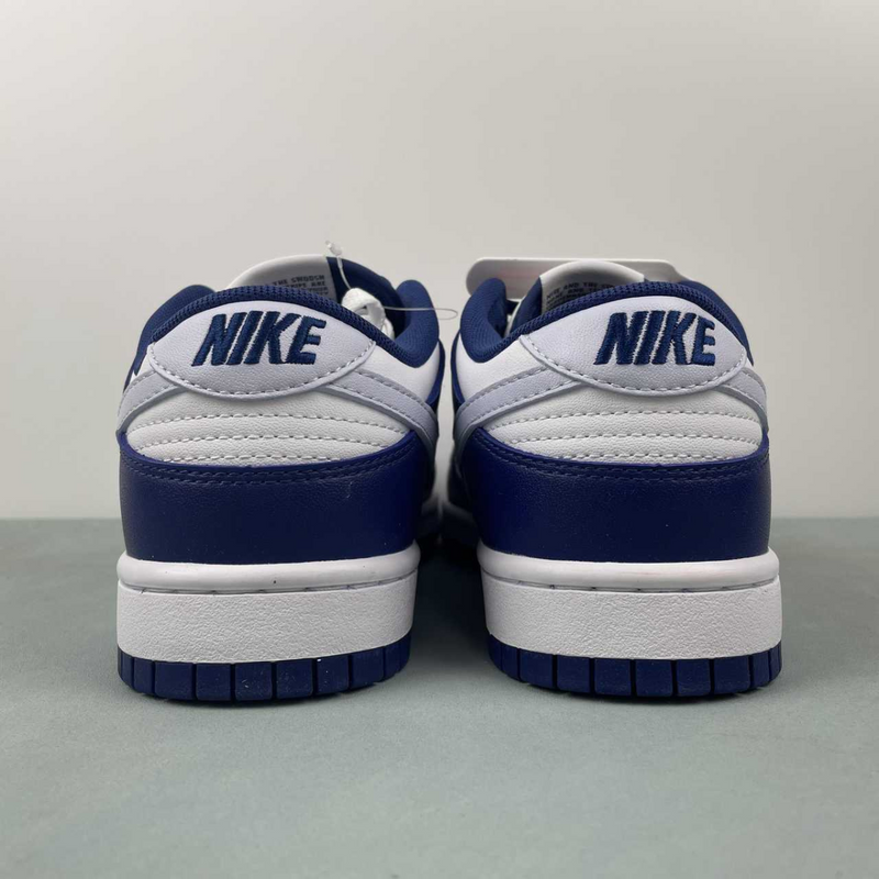 Dunk Low Midnight Navy Smoke