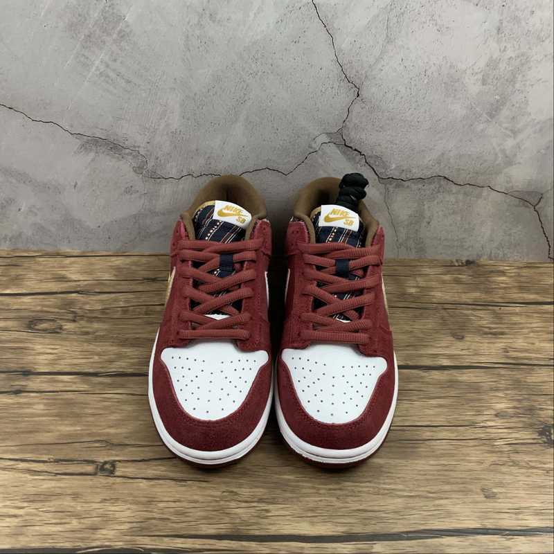 Dunk Low Dark Team Red and Phantom