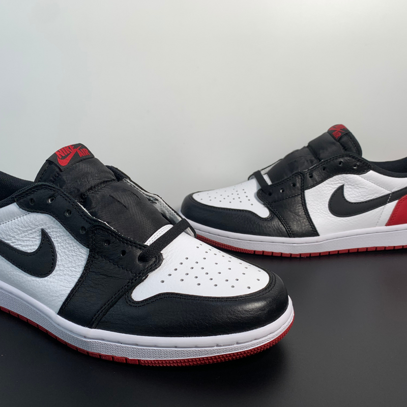 Air Jordan 1 Low Black Toe