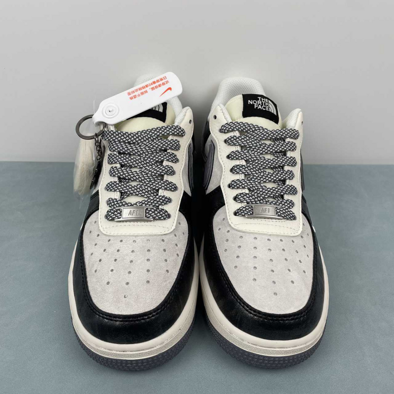 Dunk Low The North Face Black And Grey