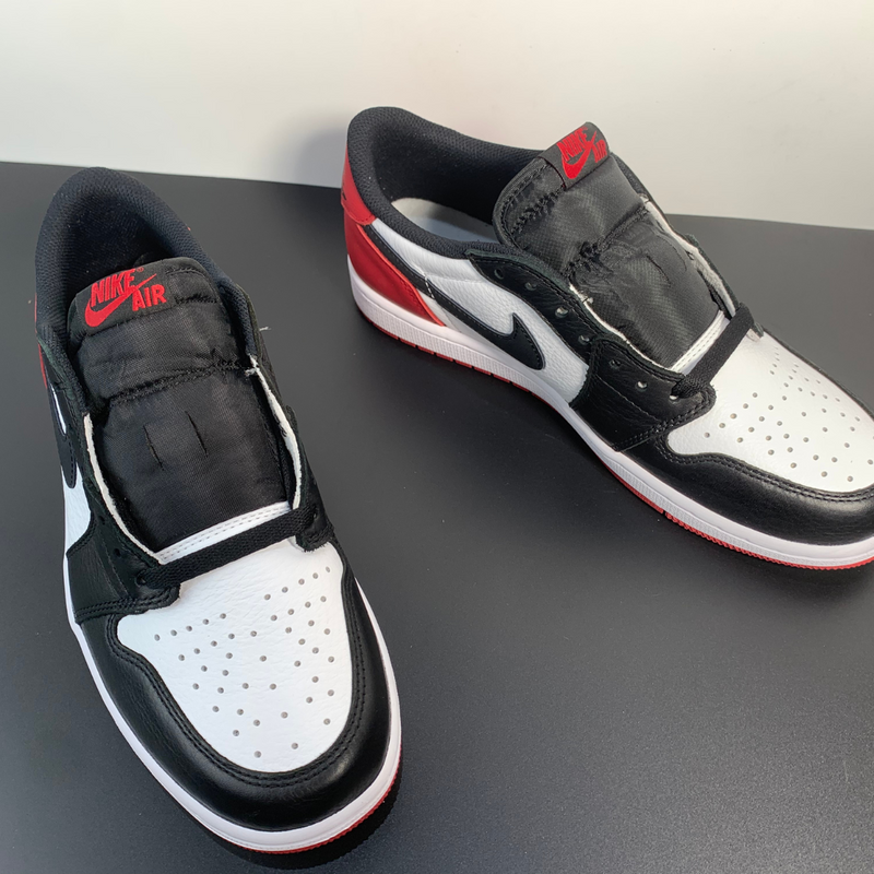 Air Jordan 1 Low Black Toe