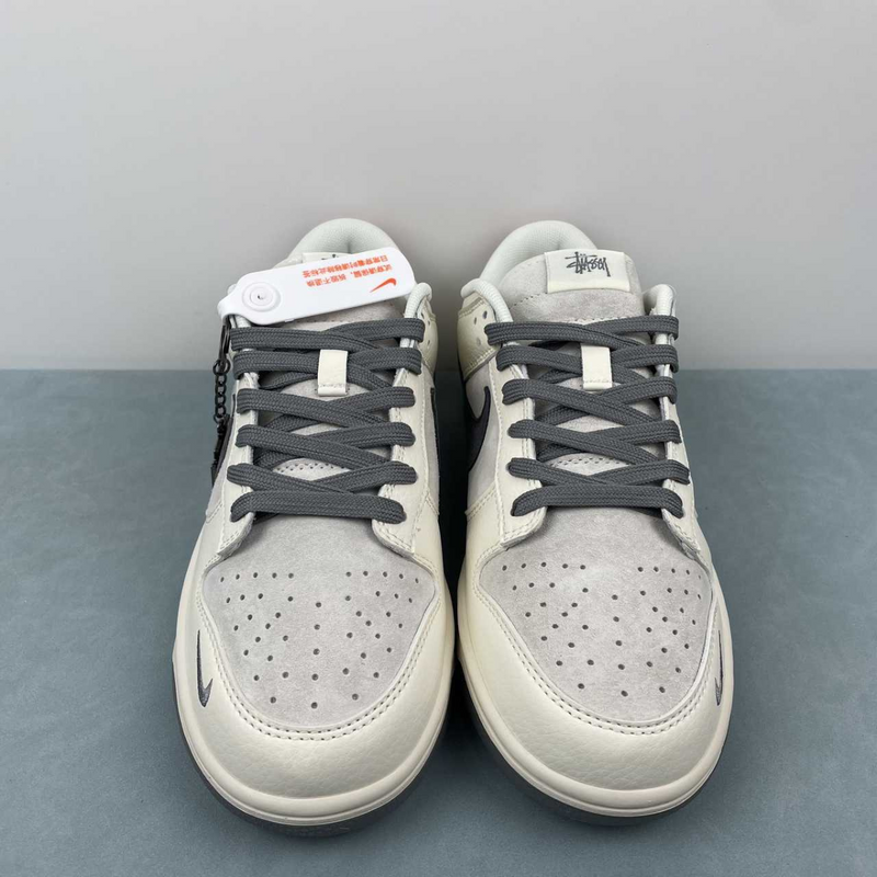 Dunk Low Lore Grey