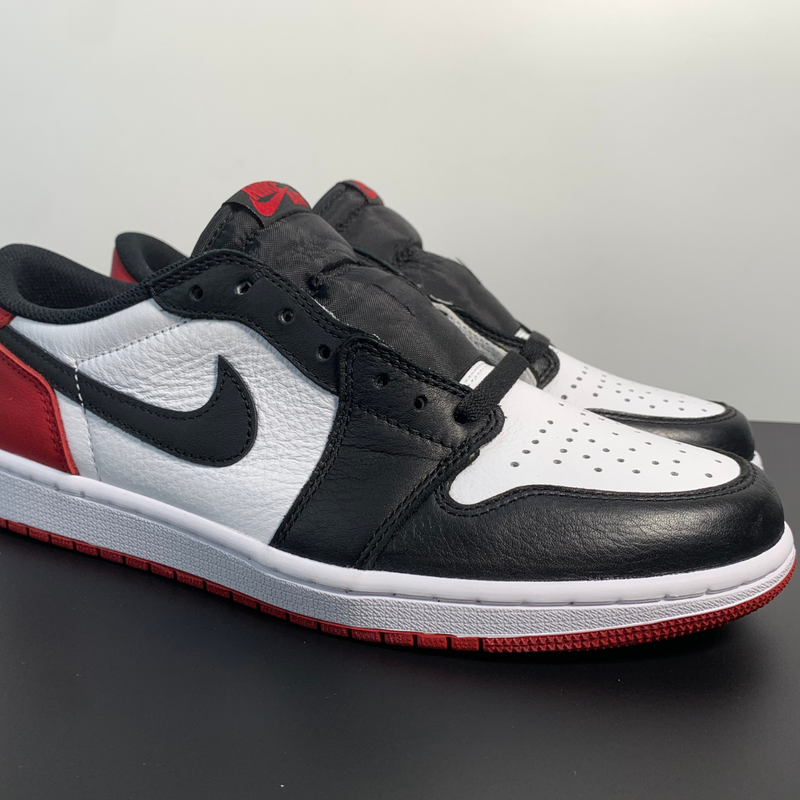 Air Jordan 1 Low Black Toe