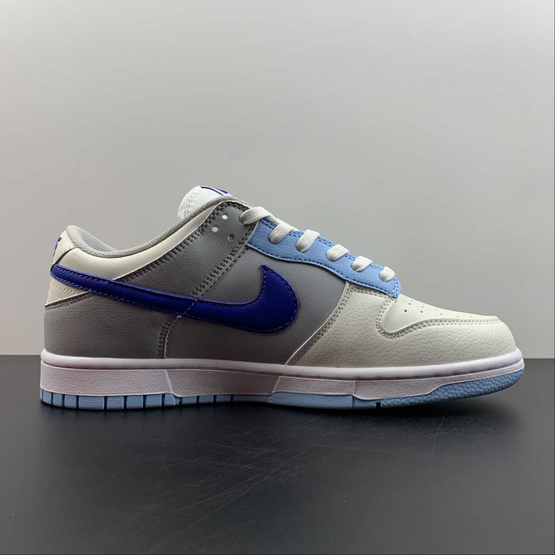 Dunk Low Ivory Hyper Royal