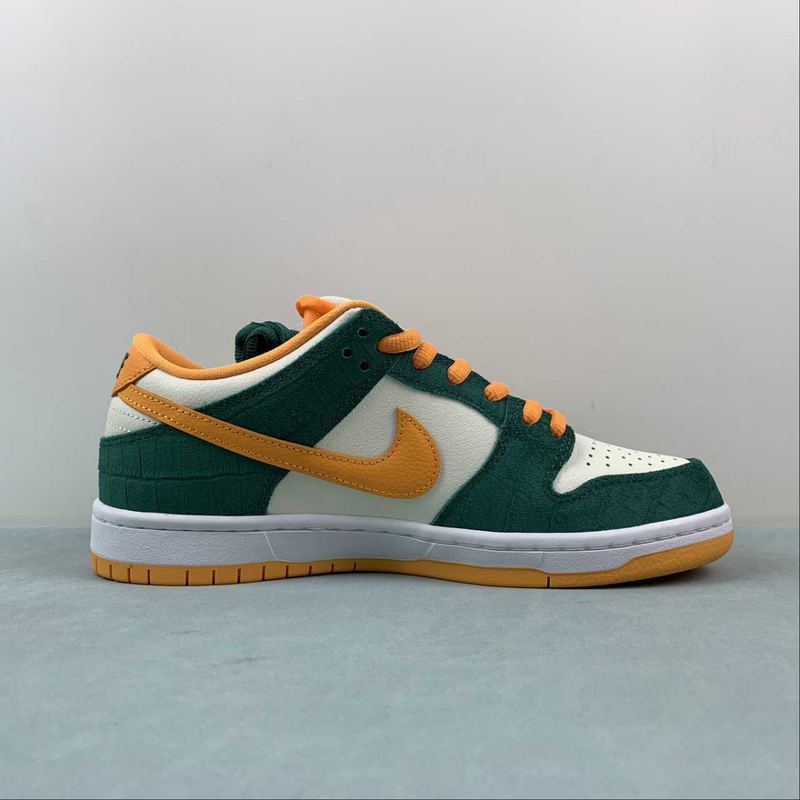 Dunk Low SB Legion Pine