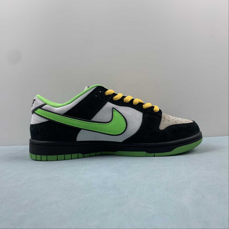 Dunk Low x The Powerpuff Girls Black Green White