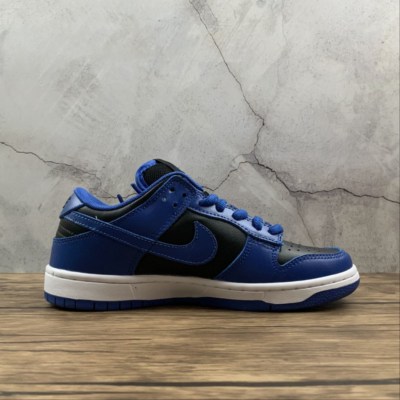 Dunk Low SB Retro Hyper Cobalt