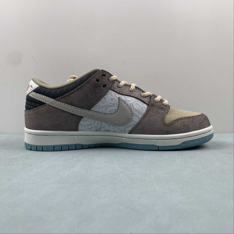 Dunk Low SB Big Money Savings