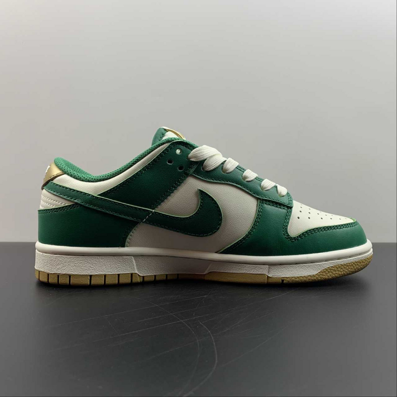 Dunk Low Malachite University