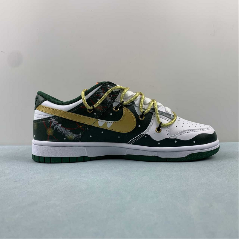 Dunk Low Merry Christmas