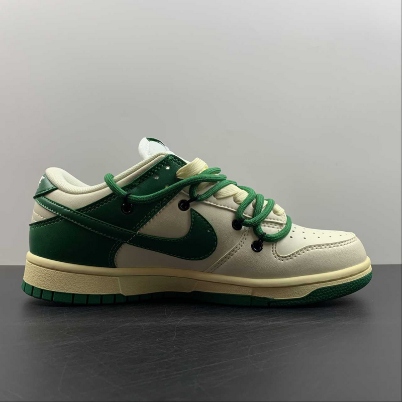 Dunk Low Lottery Pack