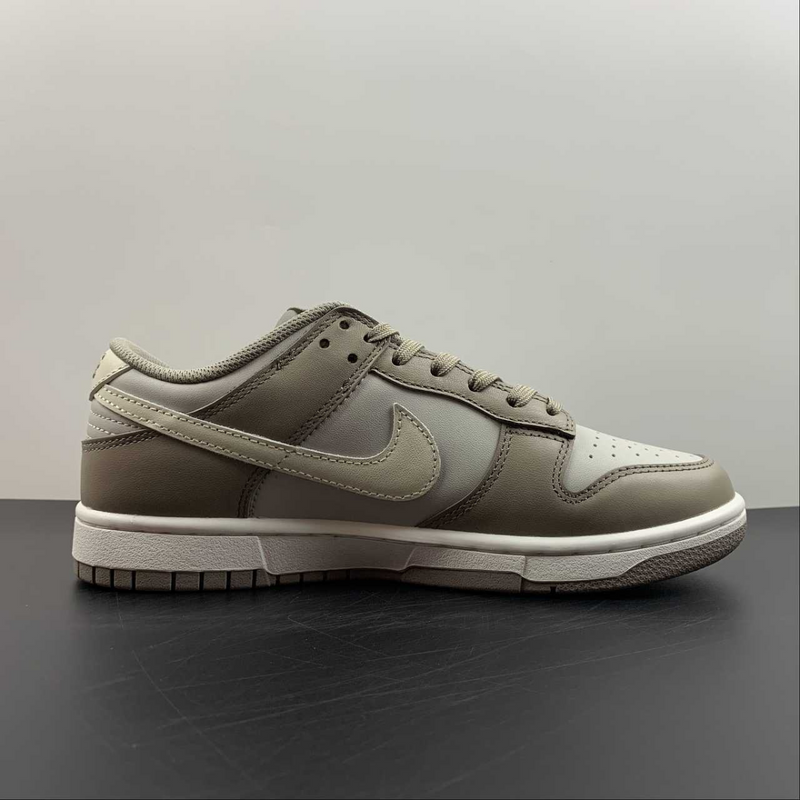 Dunk Low Bone Beige