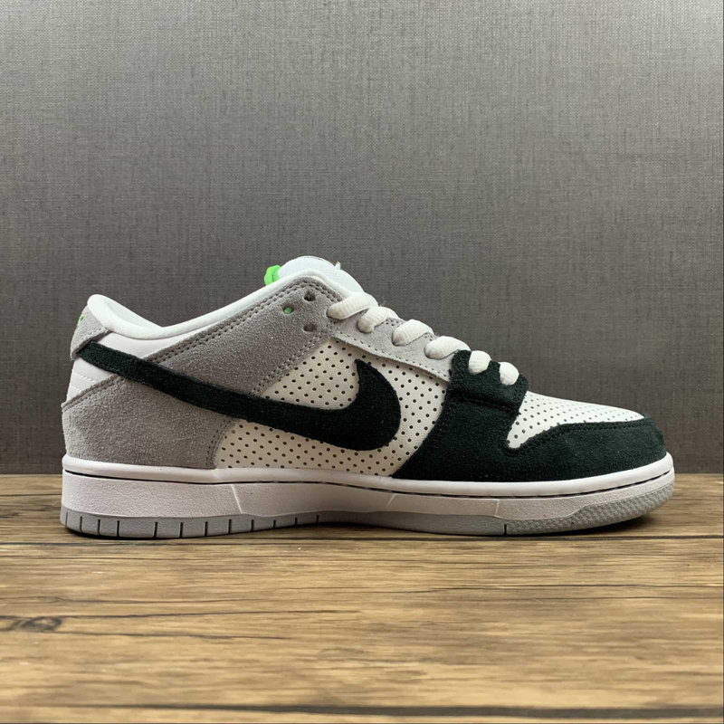 Dunk Low SB Chlorophyll