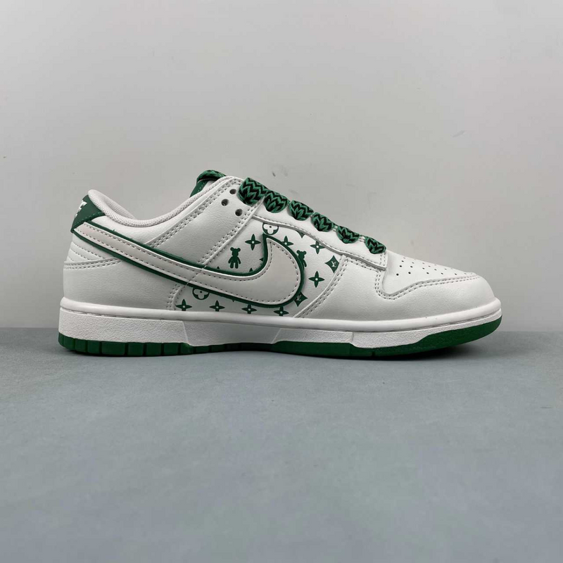 Dunk Low Bear Green And White X Louis Vuitton