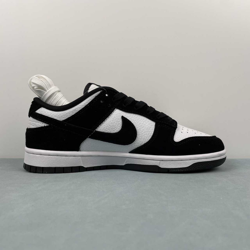 Dunk Low Suede Panda Preto