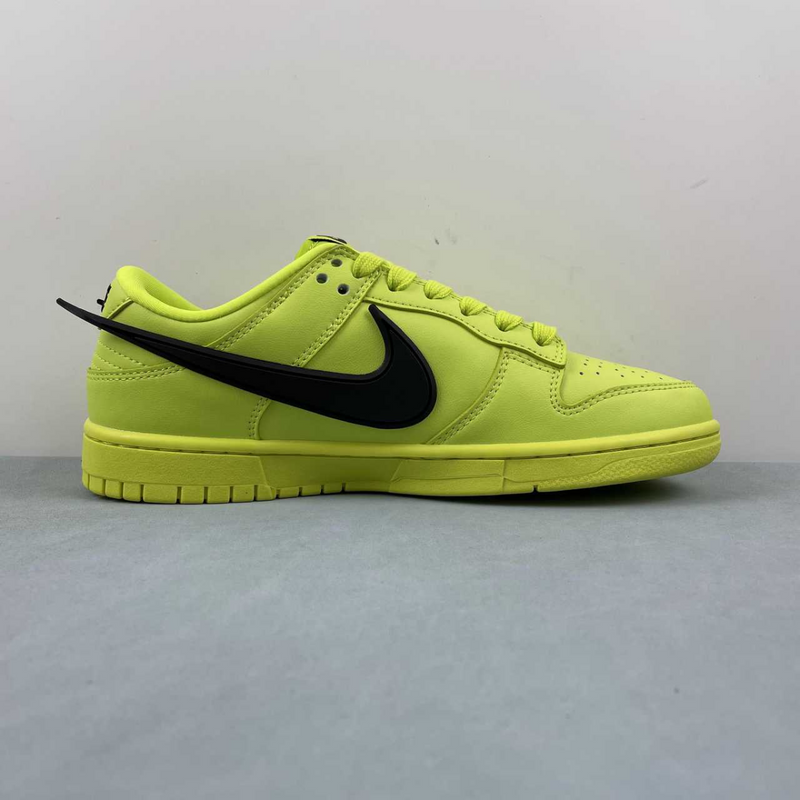 Dunk Low Retro Green/Black Hook Vert/Tique Noire