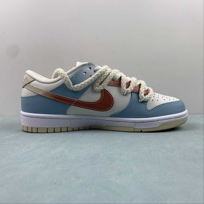 Dunk Low Retro Blue Begie