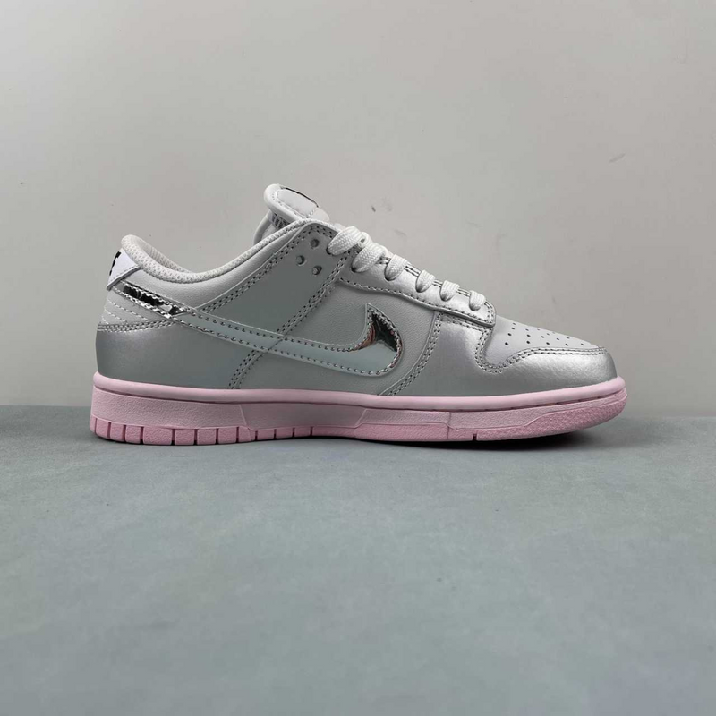 Dunk Low Lx Metallic Silver Pink