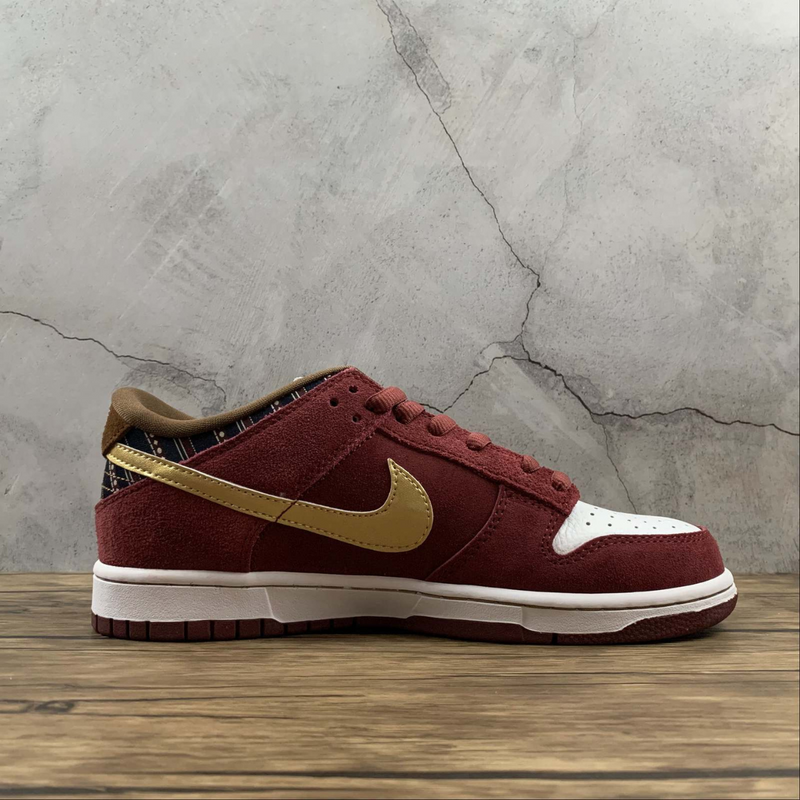 Dunk Low Dark Team Red and Phantom