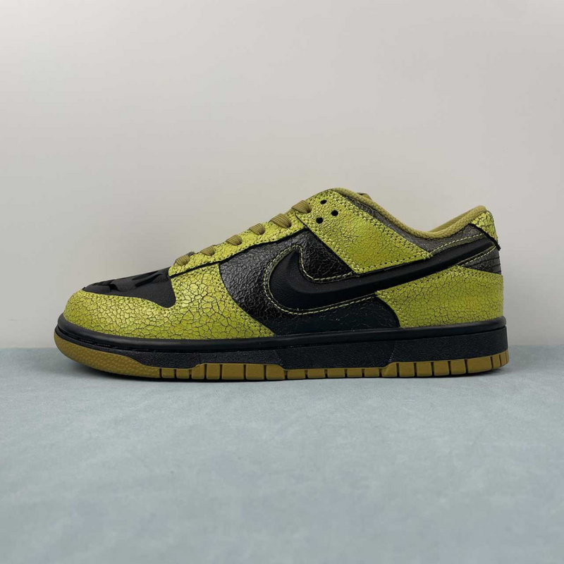 Dunk Low Halloween Skull