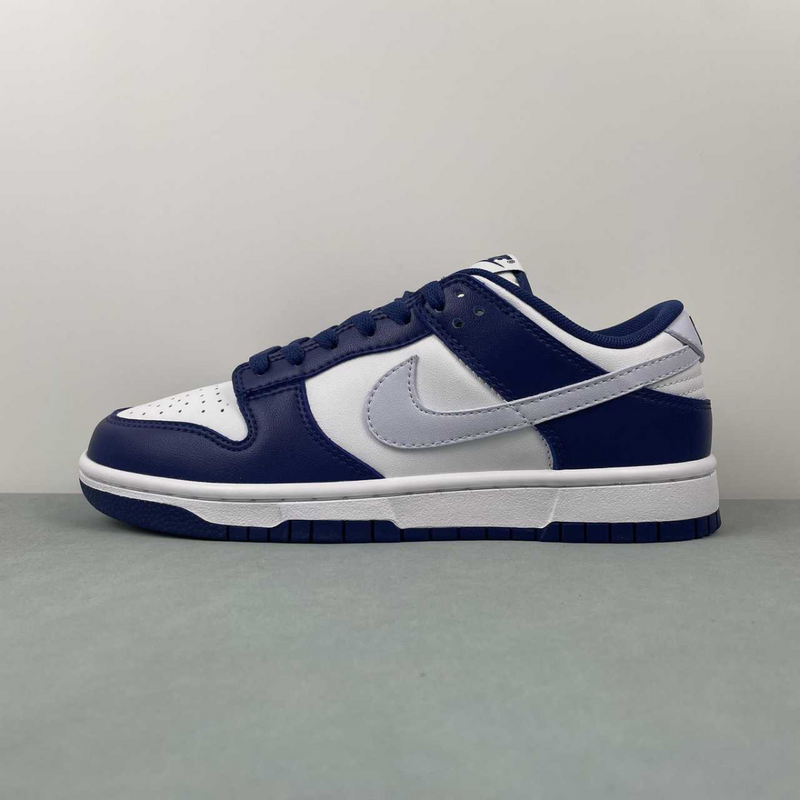 Dunk Low Midnight Navy Smoke