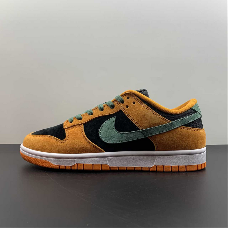 Dunk Low Ceramic