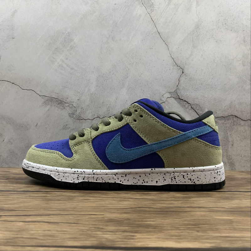 Dunk Low SB Acg Celadon