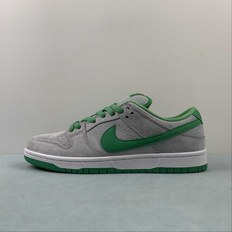 Dunk Low SB Medusa