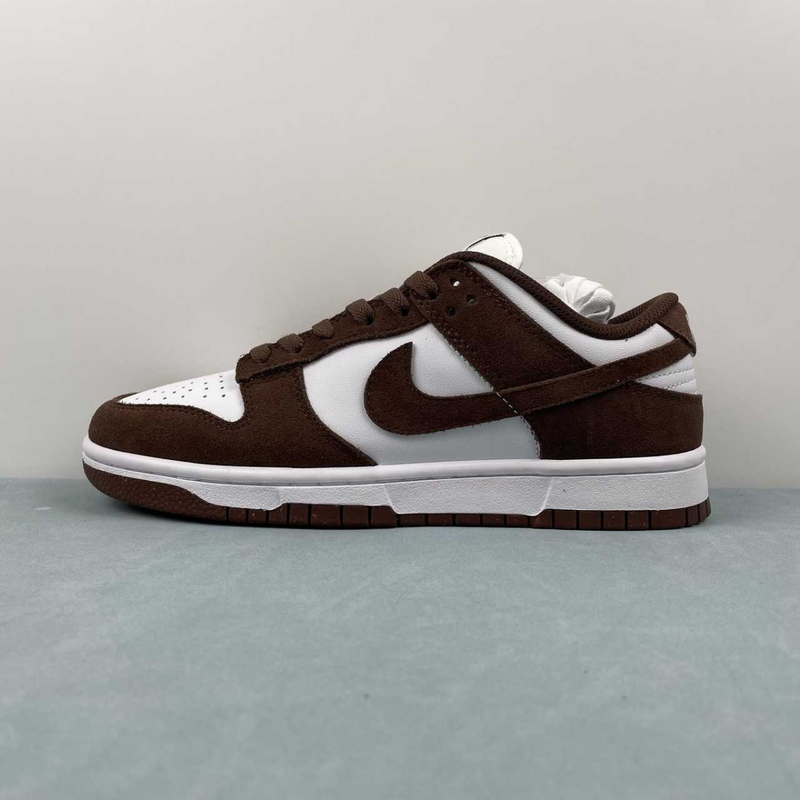 Dunk Low Brown And White