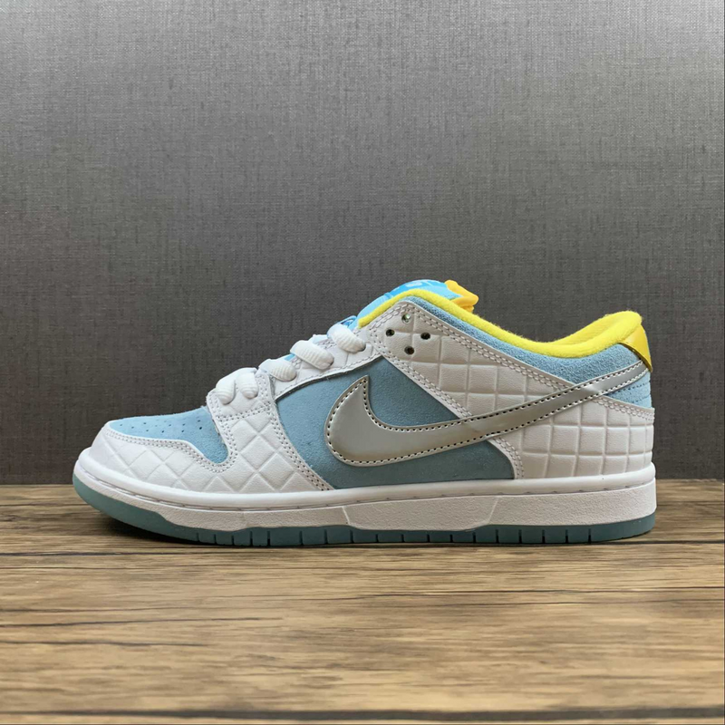 Dunk Low SB Lagoon Pulse