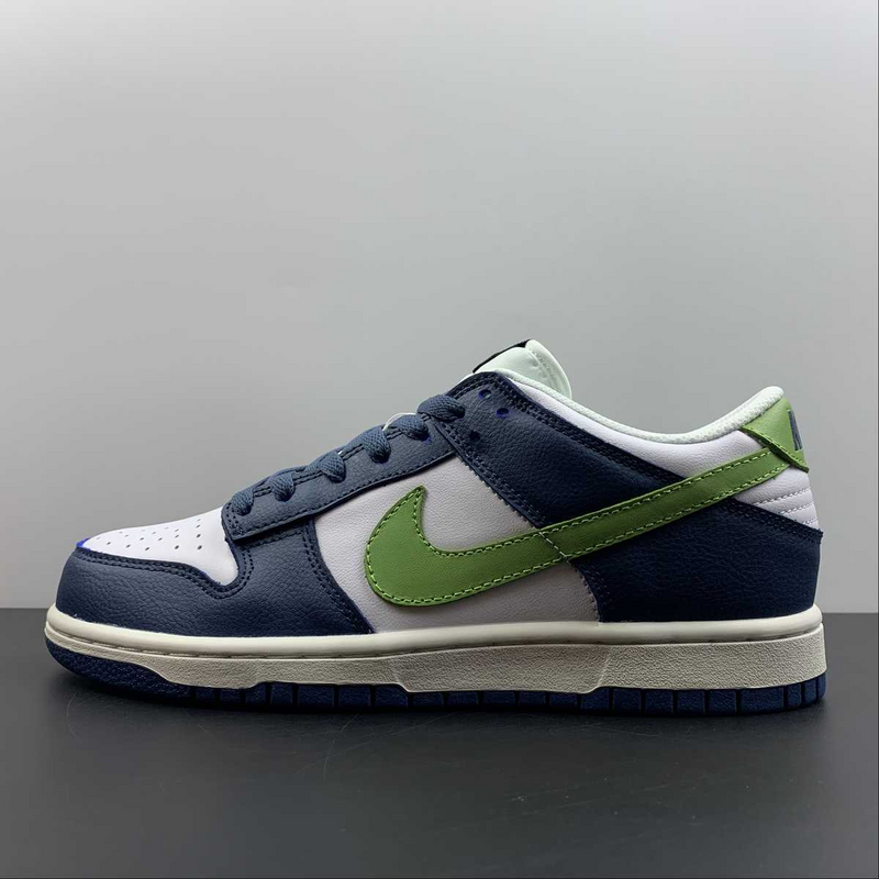 Dunk Low Obsidian Vintage Green