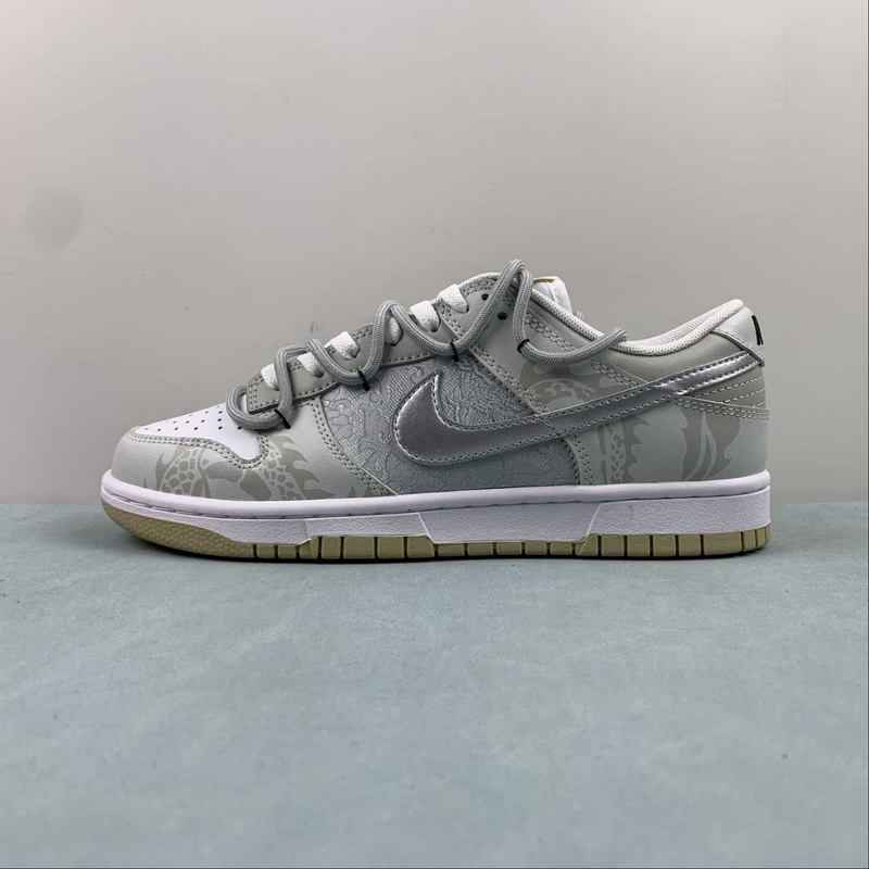 Dunk Low Platinum Mercury