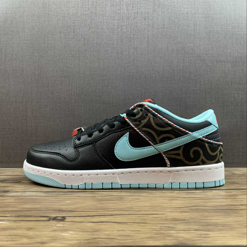 Dunk Low Barber Shop