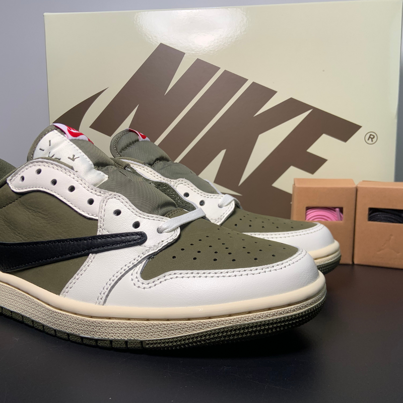 Travis Scott x Air Jordan 1 Low OG Medium Olive