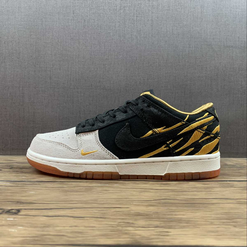 Dunk Low Year Of The Tiger