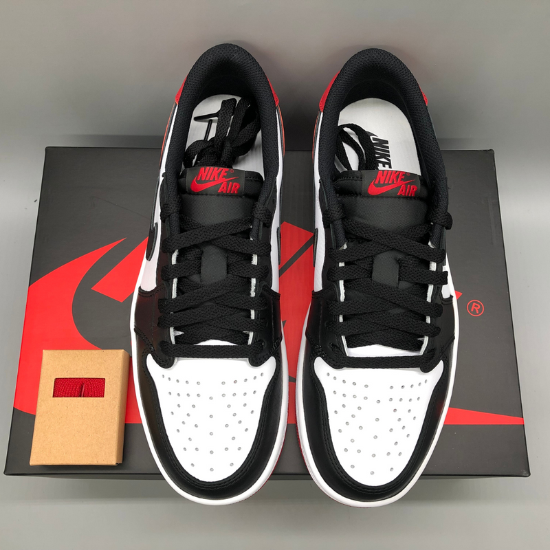 Air Jordan 1 Low Black Toe