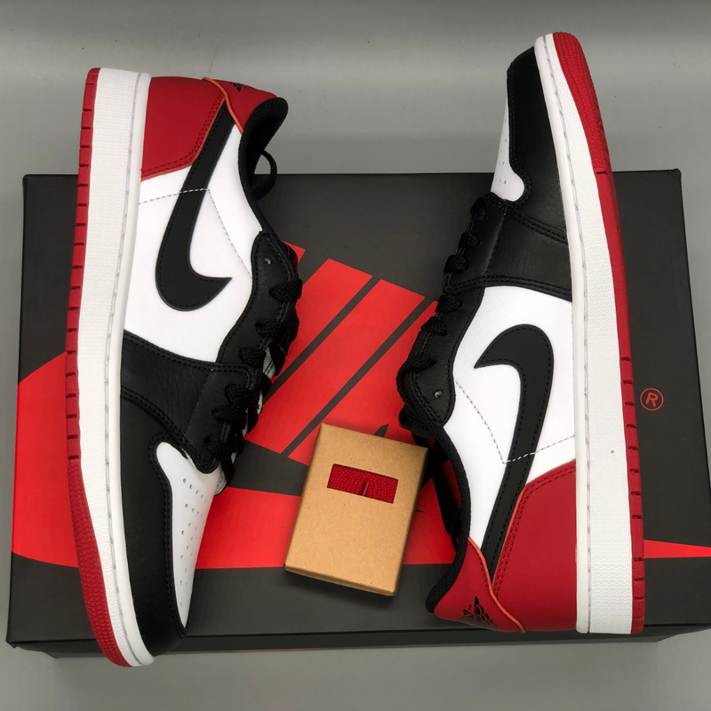 Air Jordan 1 Low Black Toe