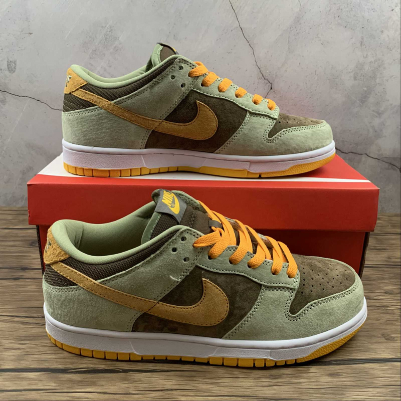 Dunk Low Dusty Olive