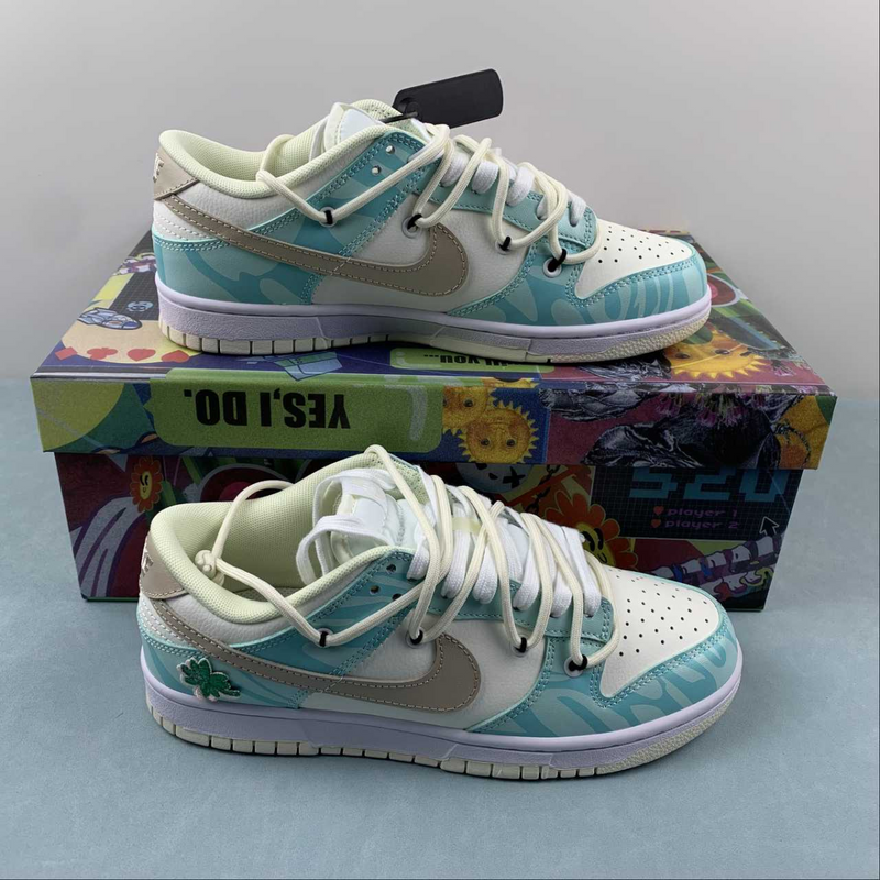 Dunk Low Lattle