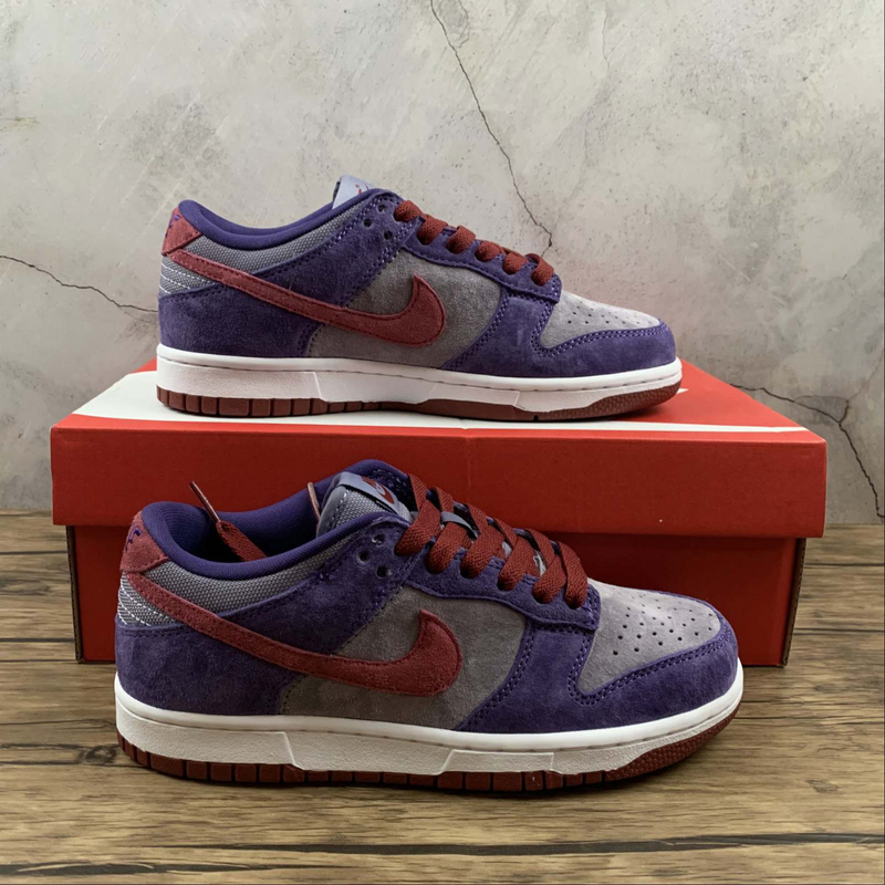 Dunk Low Plum