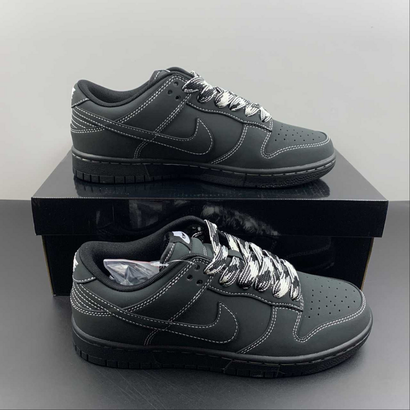 Dunk Low Travis Scoot Phantom