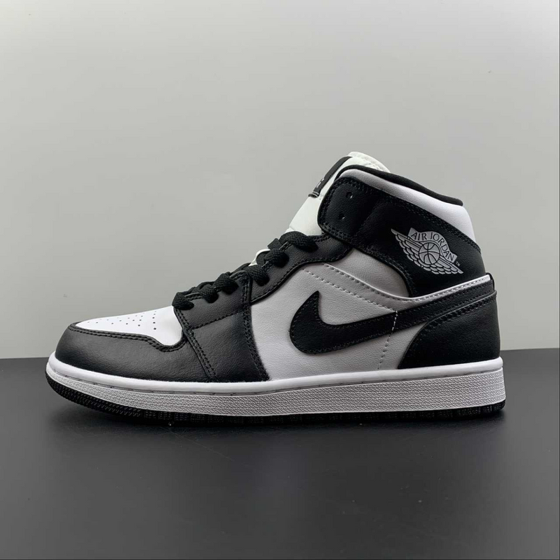 Air Jordan 1 Mid Panda