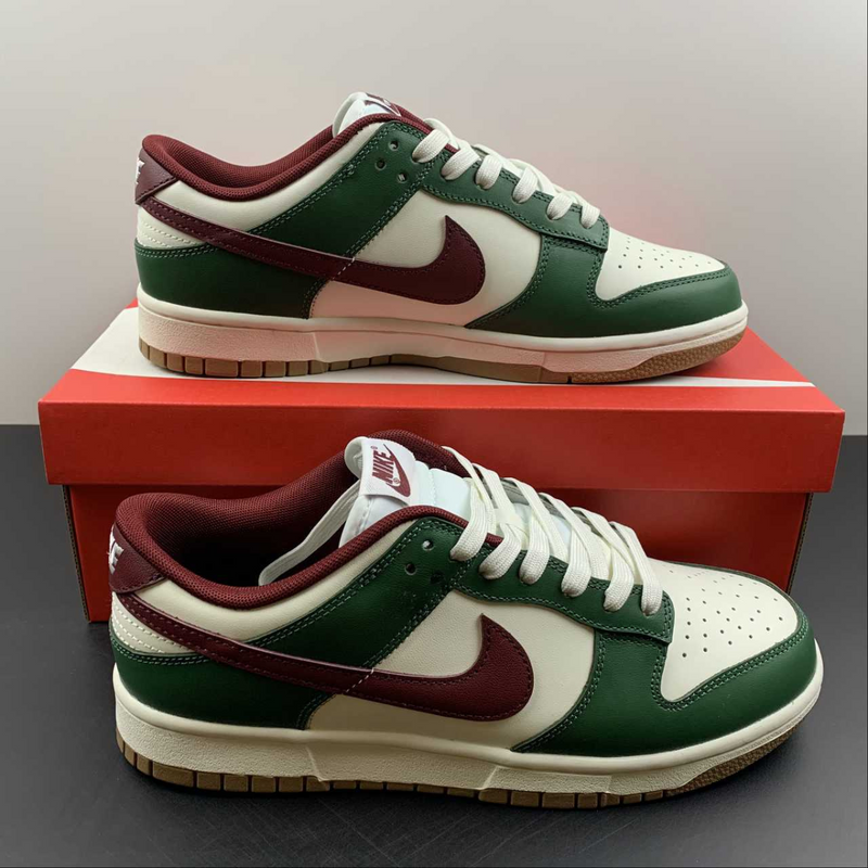 Dunk Low Gorge Green