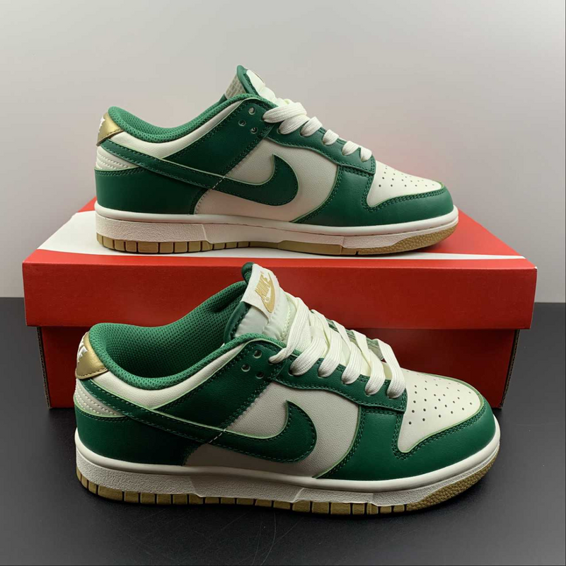 Dunk Low Malachite University