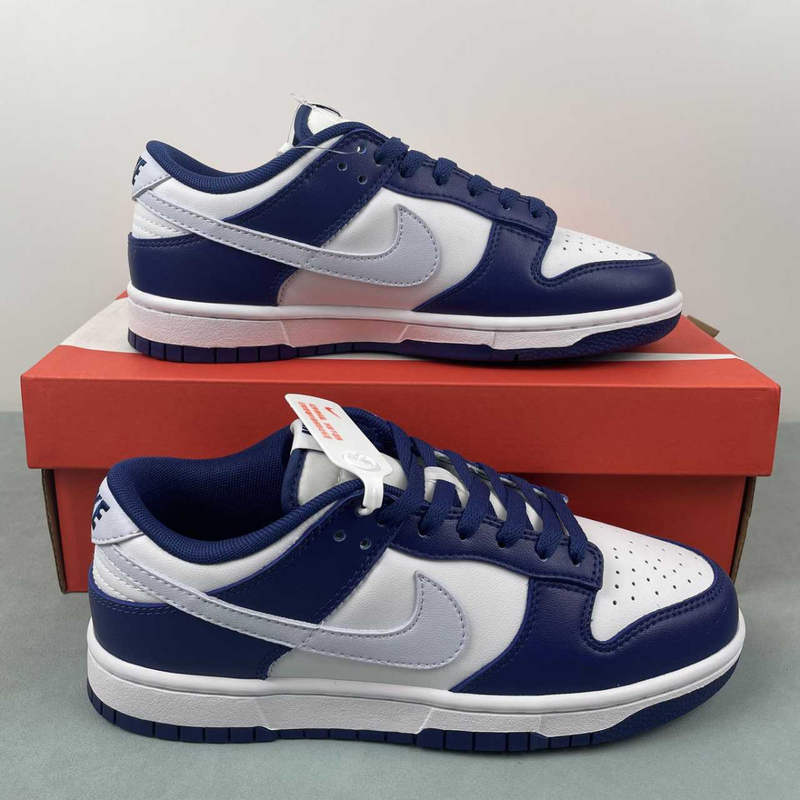 Dunk Low Midnight Navy Smoke