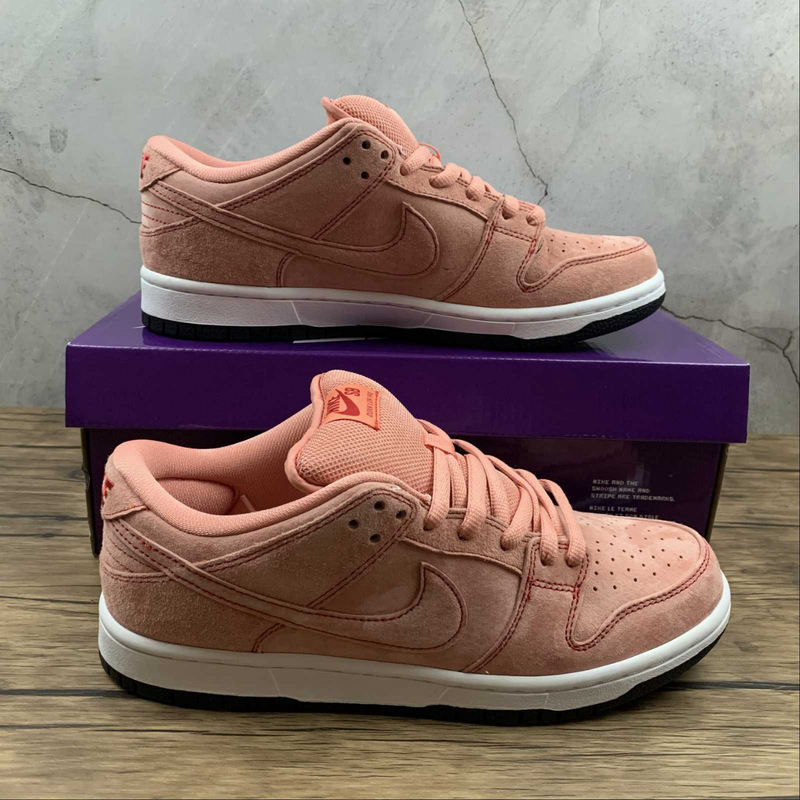 Dunk Low SB Pink Pig